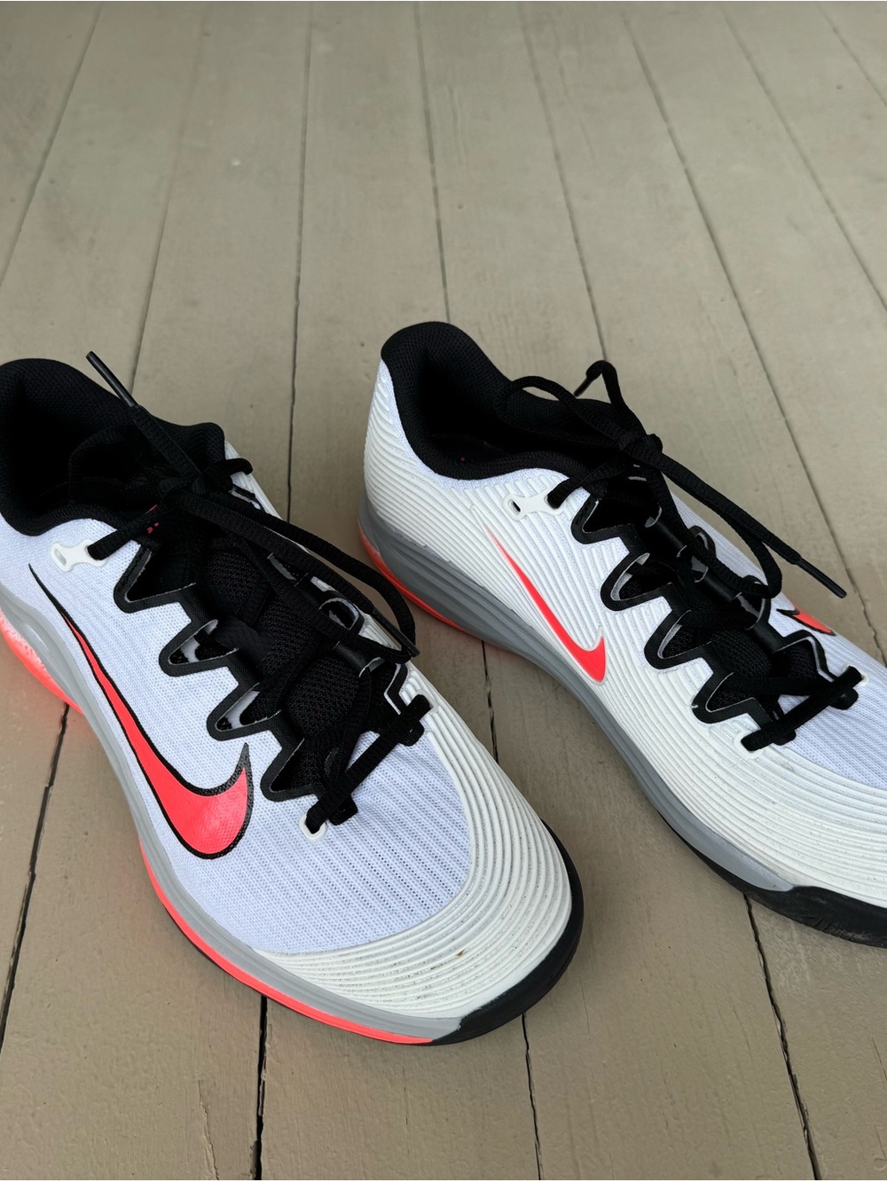 Nike Women's White and Coral/Hot Pink Sneakers